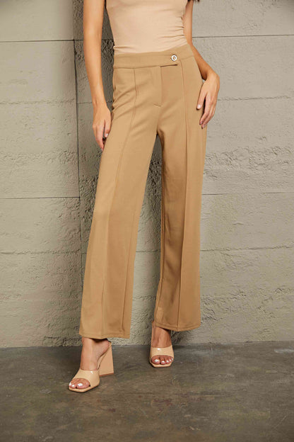 Pantalon droit à couture centrale double prise