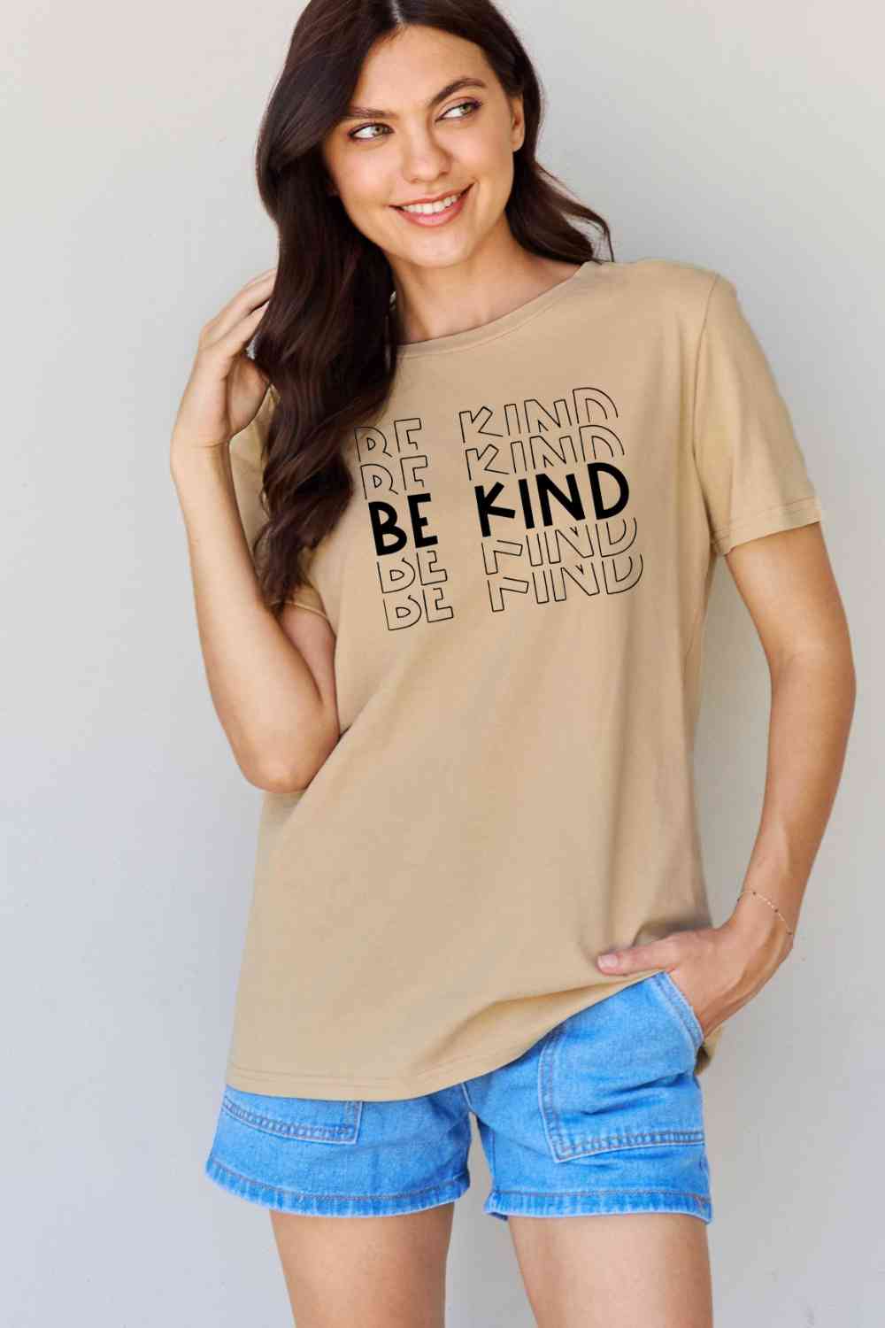 Simply Love Taille réelle BE KIND T-shirt graphique