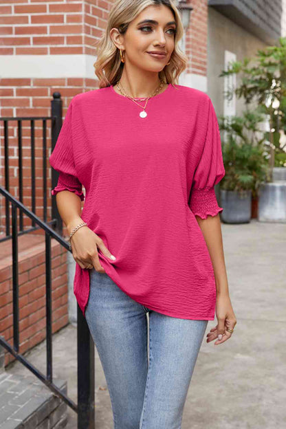 Blusa con cuello redondo y mangas farol fruncidas