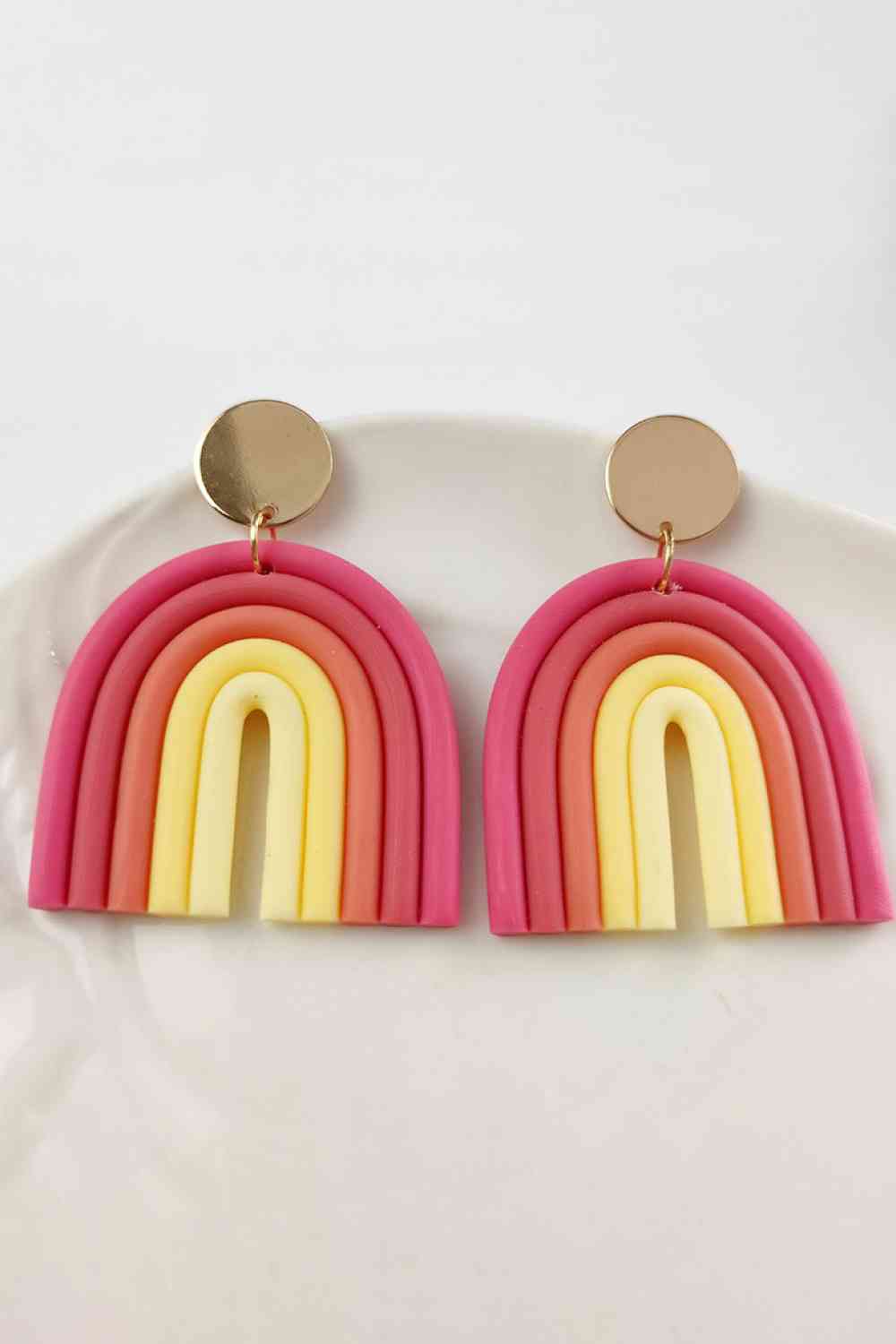 Boucles d'oreilles pendantes en forme d'arc-en-ciel