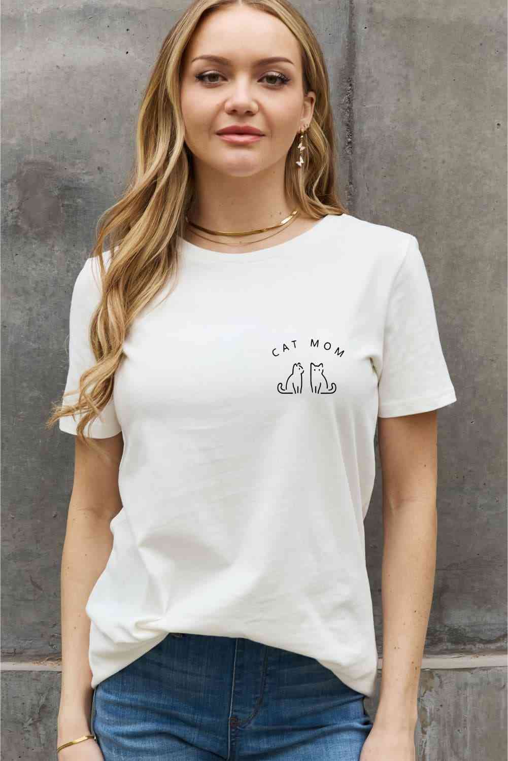 Simply Love T-shirt en coton graphique CAT MOM pleine taille