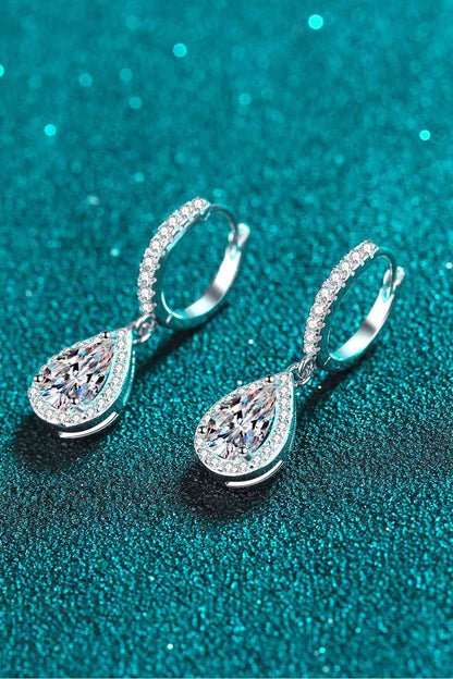 Boucles d'oreilles en forme de larme moissanite