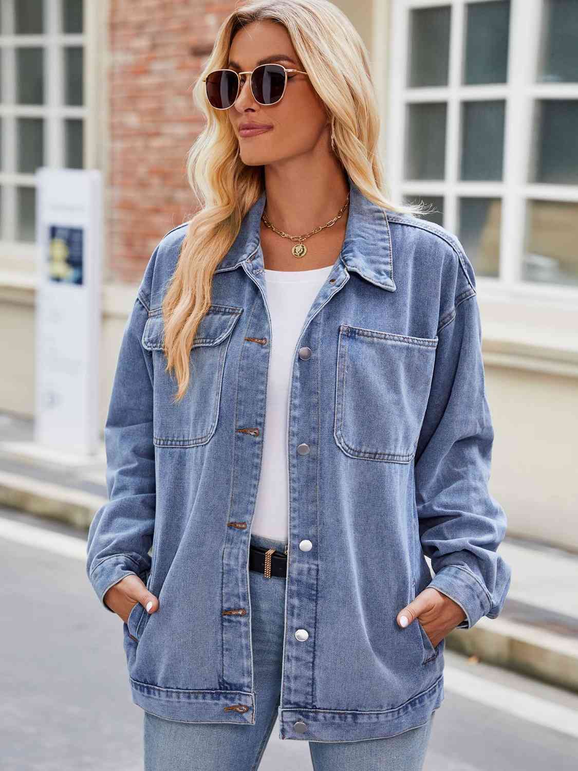 Veste en jean boutonnée avec poches