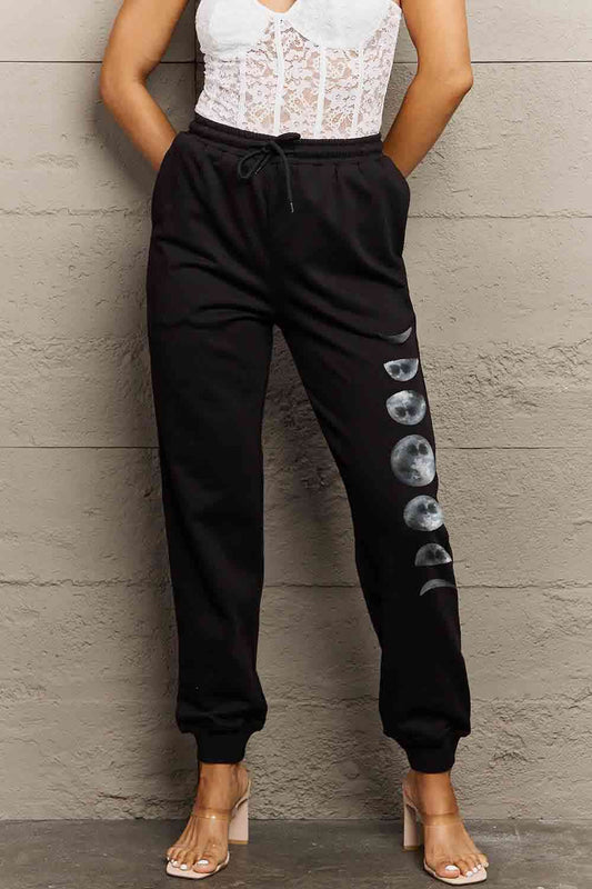 Pantalones deportivos de talla grande con gráfico de fase lunar de Simply Love
